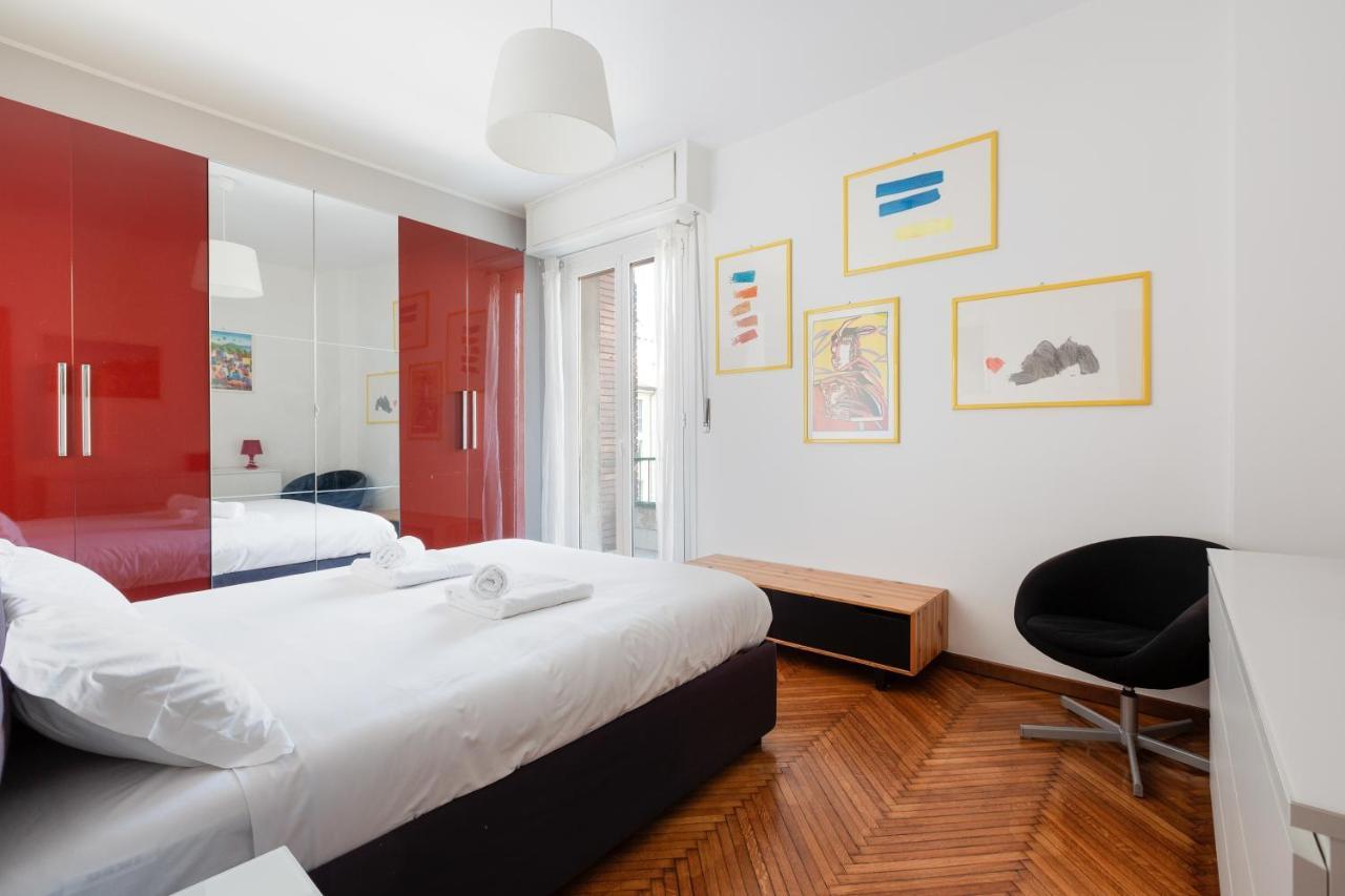 Apartment With Balcony - 50 M Far From M1 Pasteur Milano Exterior foto