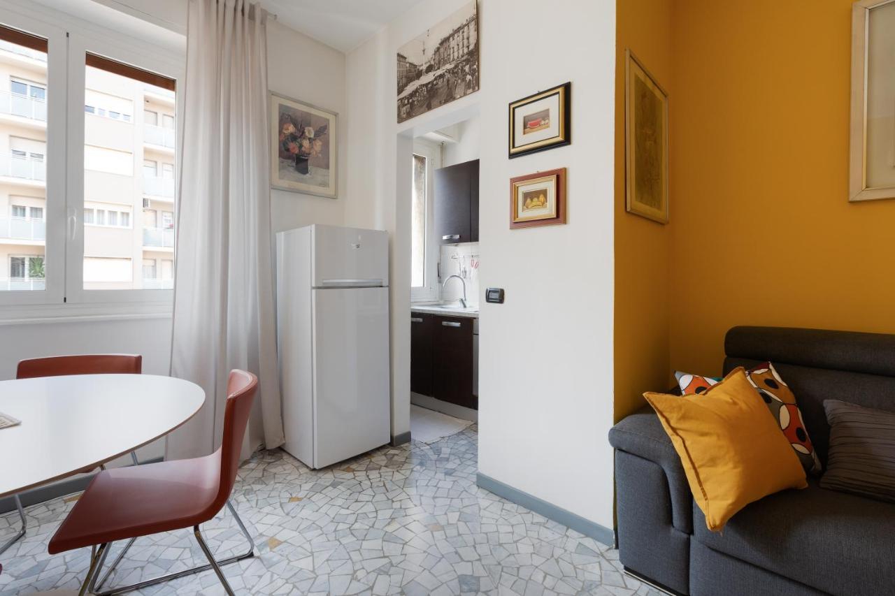 Apartment With Balcony - 50 M Far From M1 Pasteur Milano Exterior foto